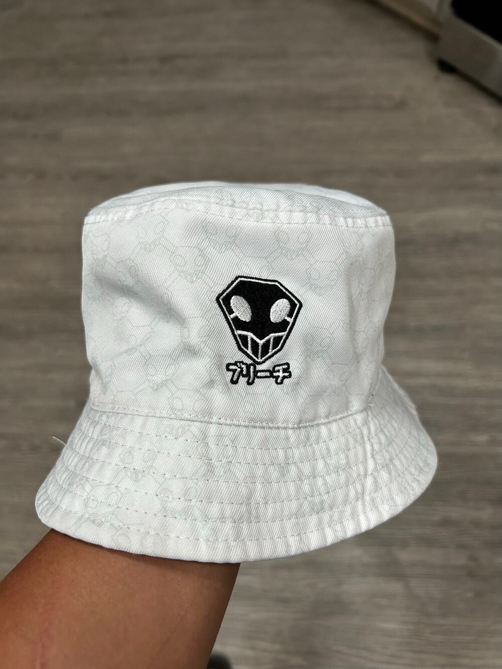 Bleach Anime Reversible Bucket Hat Hollow Mask Black White VIZ Media Sun Cap